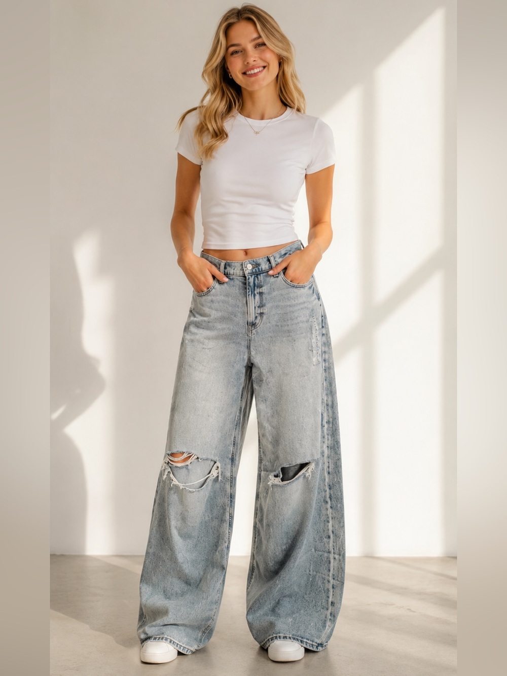 NWT American Eagle ($89.95) DreamyDrape SHRise UltraWLeg Light Destroy Wash Jean